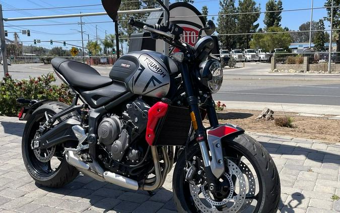 2023 Triumph Trident 660 Silver Ice Diablo Red