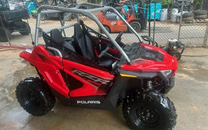 2026 Polaris RZR 200 EFI