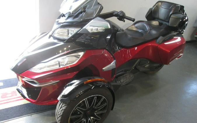2015 Can-Am® Spyder® RT-S Special Series 6-Speed Semi-Automatic (SE6)