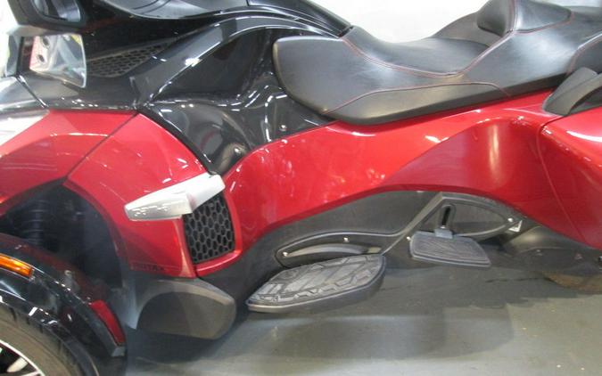 2015 Can-Am® Spyder® RT-S Special Series 6-Speed Semi-Automatic (SE6)