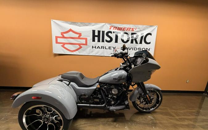 FLTRT 2026 Road Glide 3
