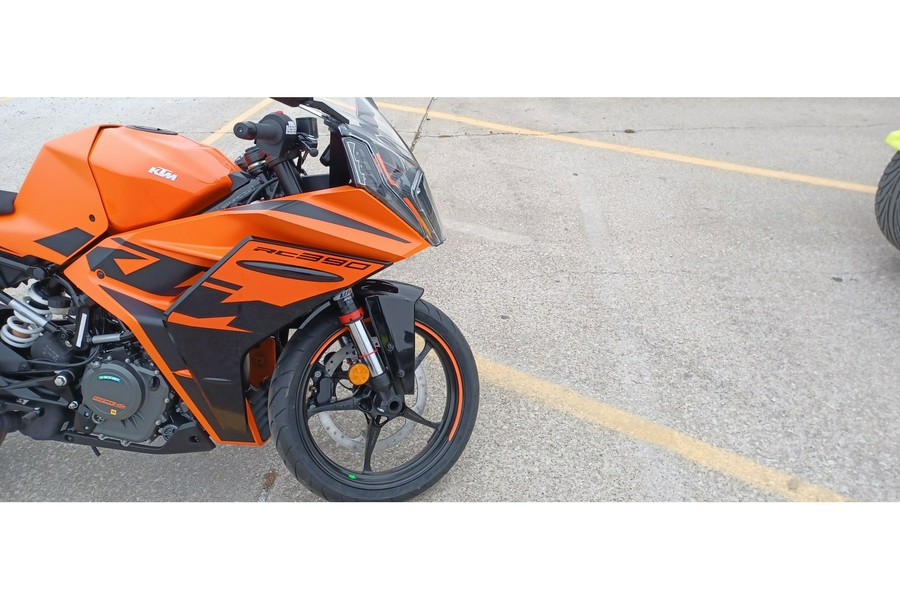 2022 KTM RC 390