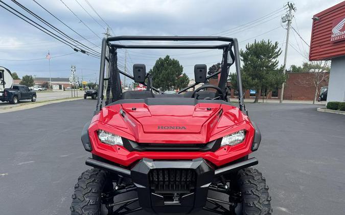 2025 Honda® Pioneer 1000 Deluxe