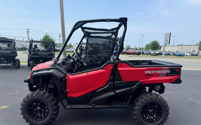 2025 Honda® Pioneer 1000 Deluxe