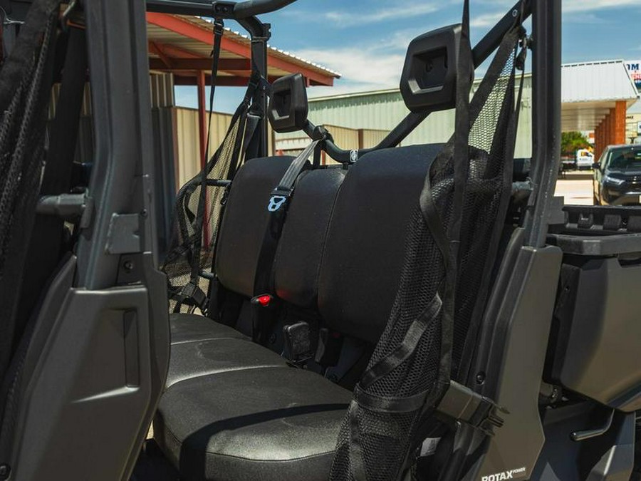 2025 Can-Am® Defender MAX HD7