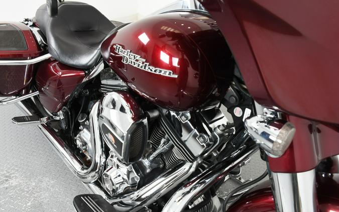 FLHXS 2014 Street Glide® Special