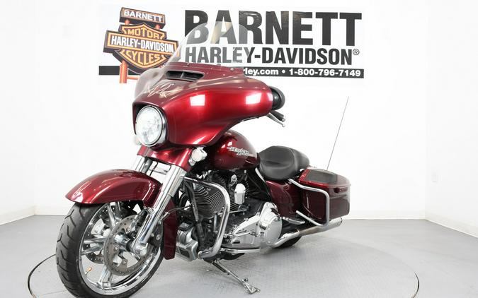 FLHXS 2014 Street Glide® Special