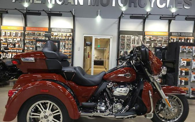 2024 Harley-Davidson® FLHTCUTG - Tri Glide® Ultra