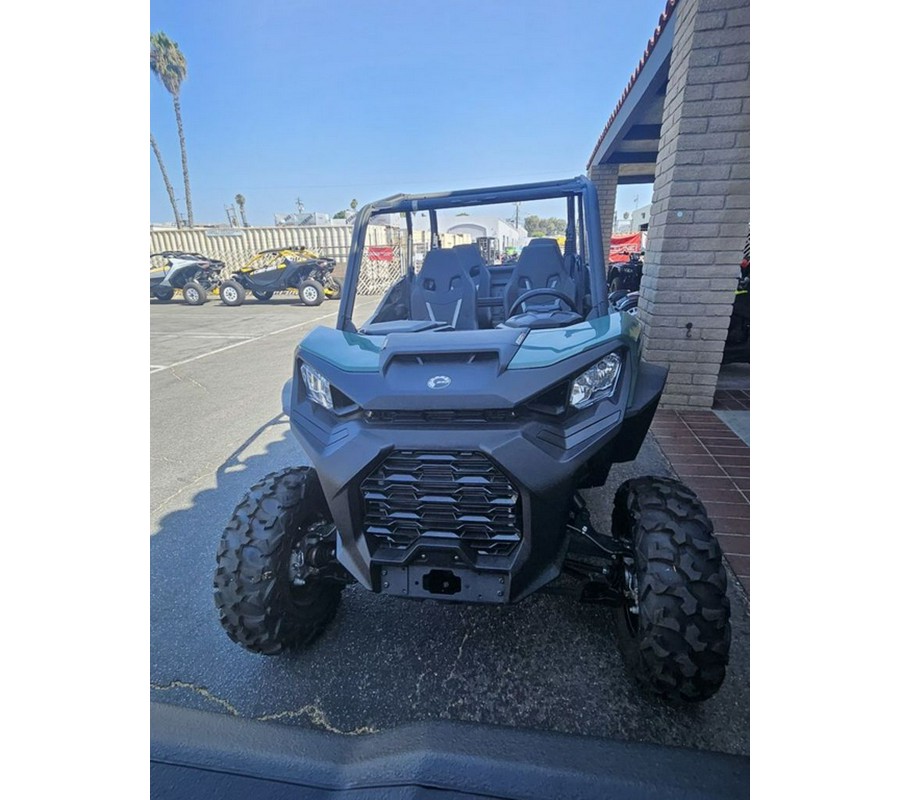 2023 Can-Am™ Commander MAX DPS 1000R