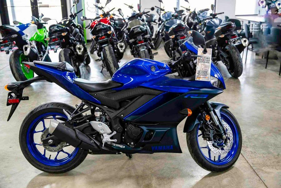 2023 Yamaha YZF-R3 ABS