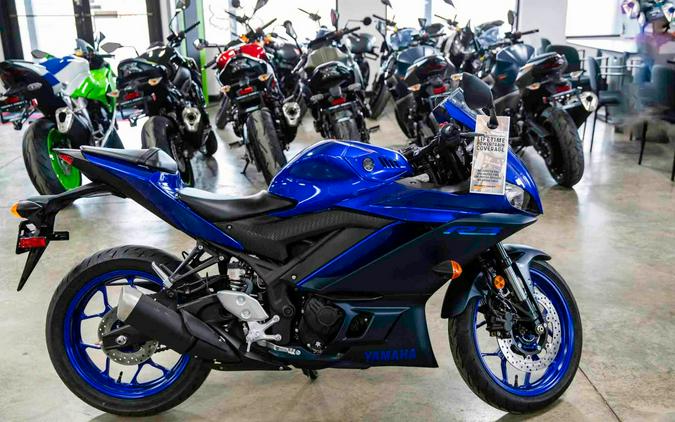 2023 Yamaha YZF-R3 ABS