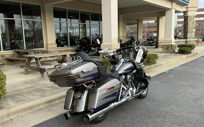 FLHTKSE 2017 CVO™ Limited