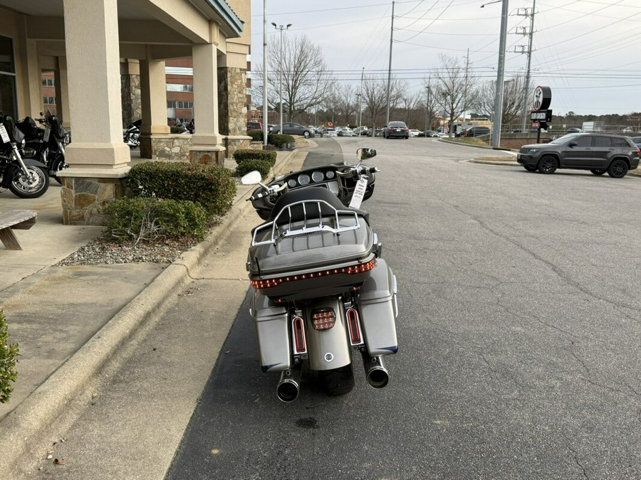 FLHTKSE 2017 CVO™ Limited