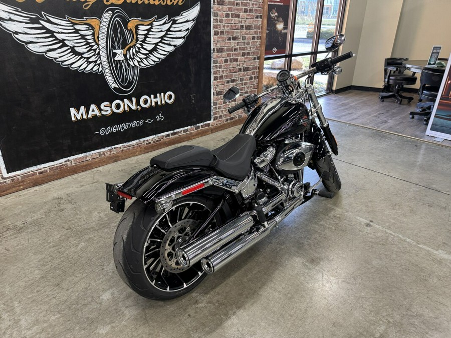 2025 Harley-Davidson Breakout