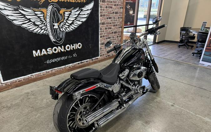 2025 Harley-Davidson Breakout