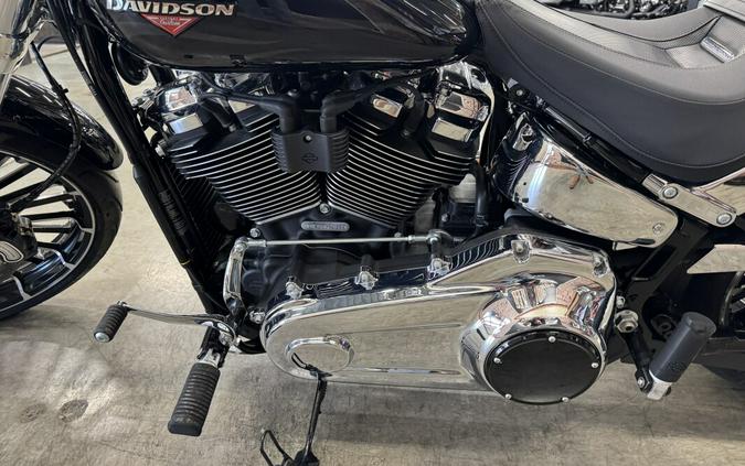 2025 Harley-Davidson Breakout