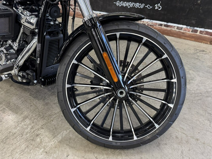 2025 Harley-Davidson Breakout