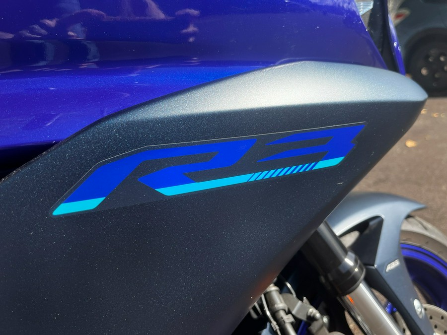 2023 Yamaha YZF-R3 ABS