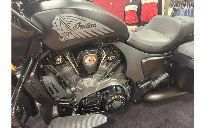2025 Indian Motorcycle Challenger® Dark Horse® with PowerBand Audio Package