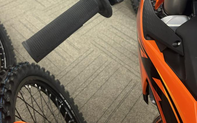 2025 KTM SX 300