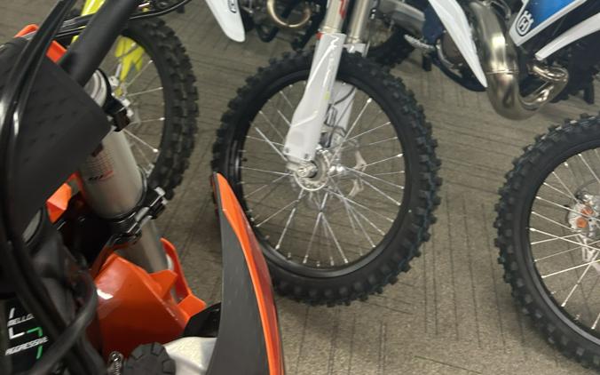 2025 KTM SX 300