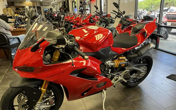 2026 Ducati Panigale V2 S
