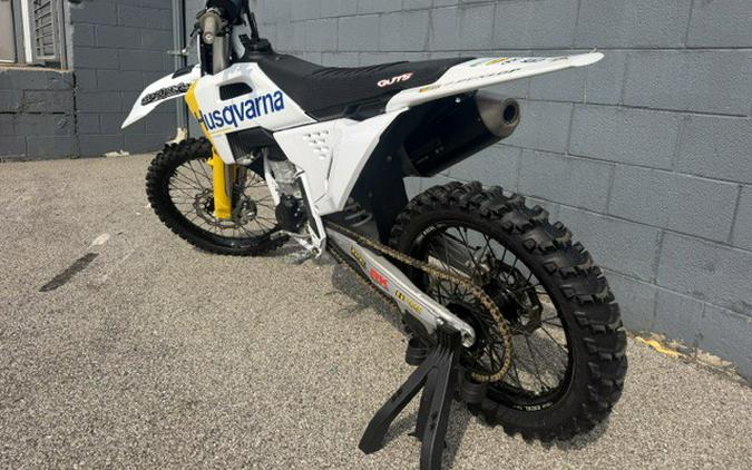 2026 FC 450, wtih WP XACT PRO 8950 SHOCK ABSORBER - Husqvarna Motorcycles