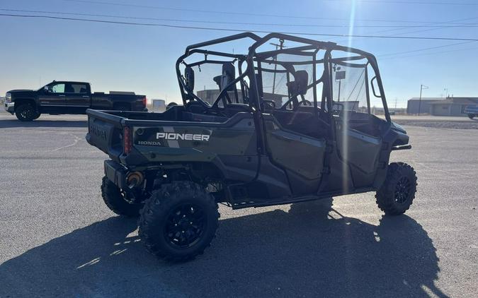 2023 Honda Pioneer 1000-6 Crew Deluxe