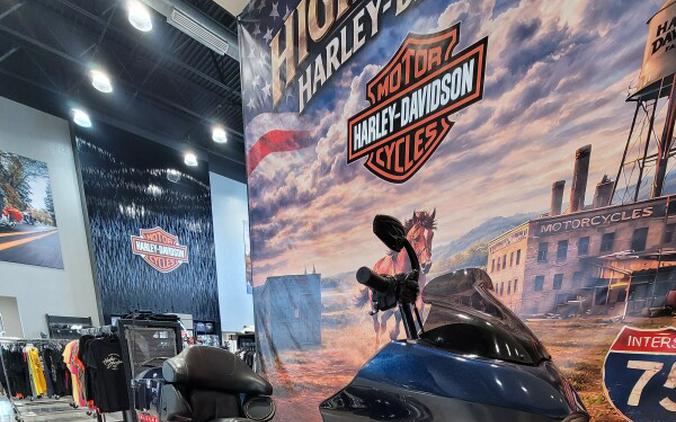 2012 Harley-Davidson® Road Glide® Ultra Big Blue Pearl FLTRU103
