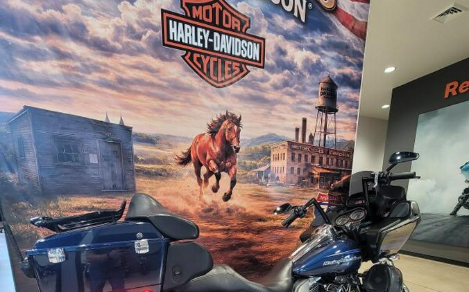 2012 Harley-Davidson® Road Glide® Ultra Big Blue Pearl FLTRU103