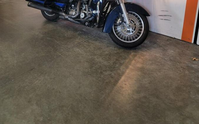 2012 Harley-Davidson® Road Glide® Ultra Big Blue Pearl FLTRU103