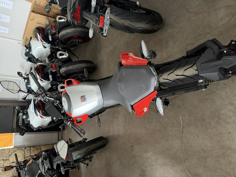 2025 CFMOTO NK 300