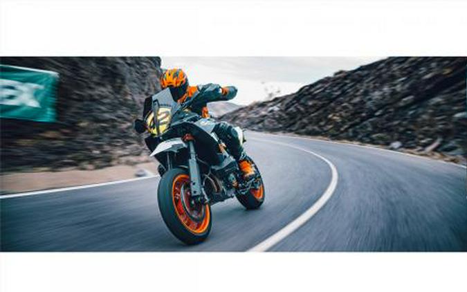 2024 KTM 890 SMT