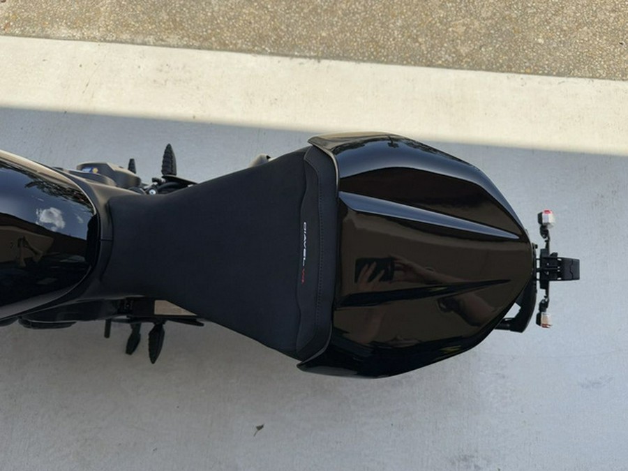 2025 Ducati Diavel V4 Thrilling Black