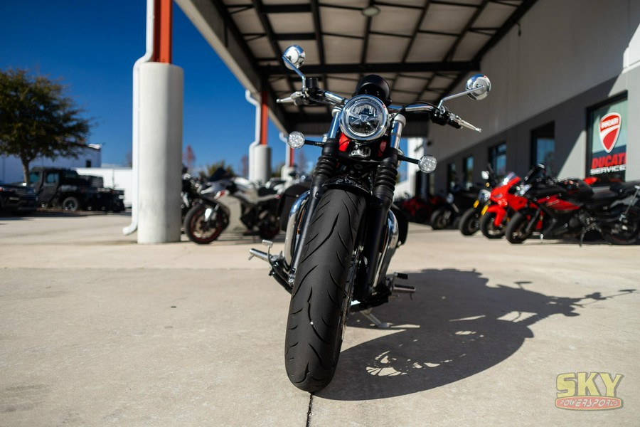 2015 Triumph Thruxton A2 900