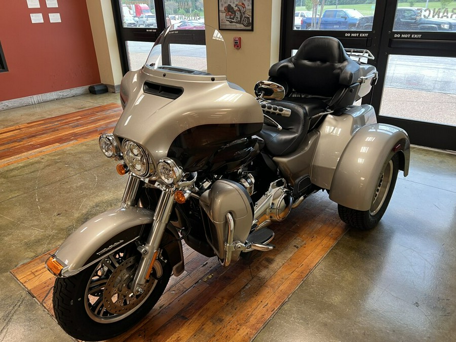 Used 2018 Harley-Davidson Tri-Glide Ultra Trike For Sale Near Memphis, TN