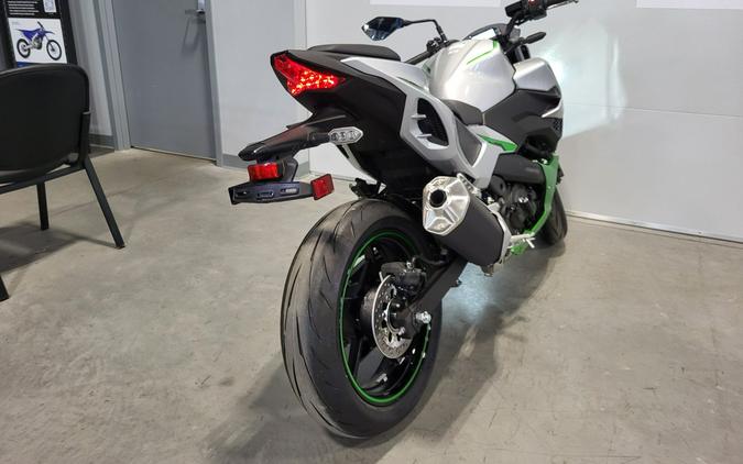 2024 Kawasaki Z7 Hybrid ABS