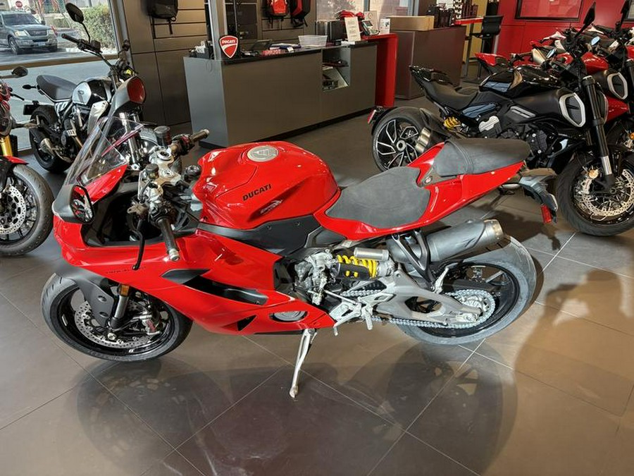 2026 Ducati Panigale V2