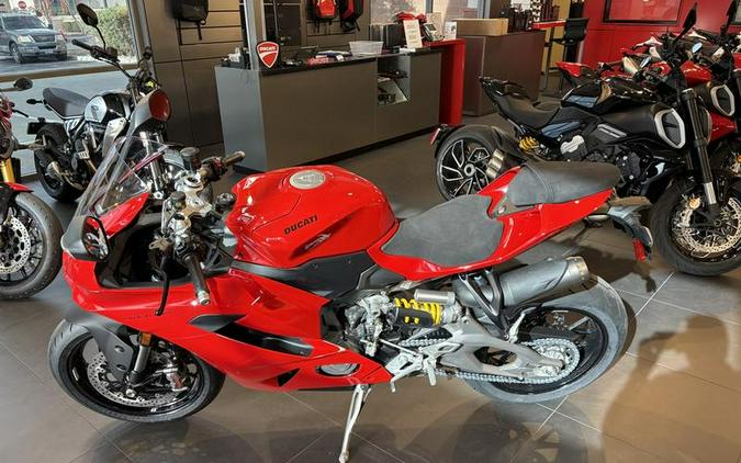 2026 Ducati Panigale V2