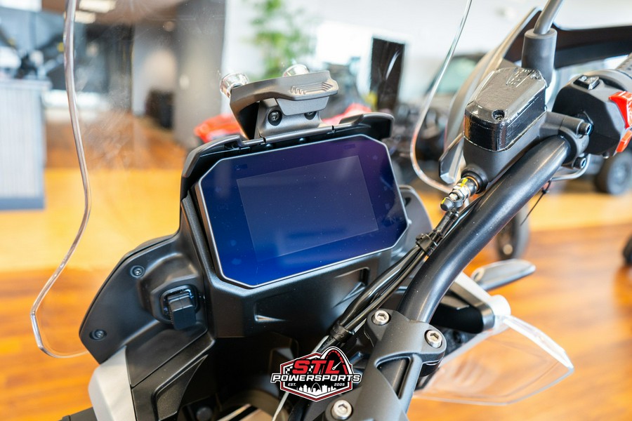 2025 Moto Guzzi V85 TT Travel - BRONZO DESERTO
