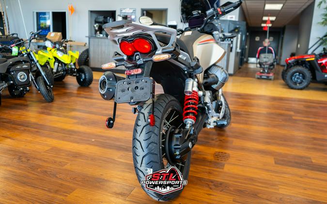 2025 V85 TT Travel - BRONZO DESERTO - Moto Guzzi