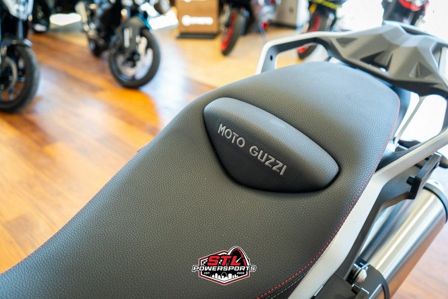 2025 Moto Guzzi V85 TT Travel - BRONZO DESERTO