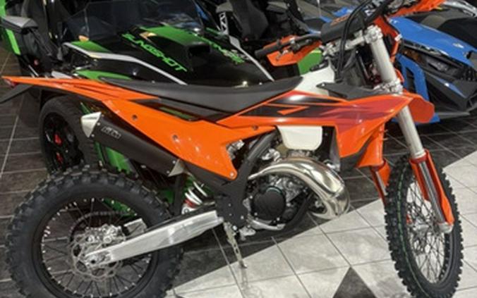 2027 KTM XC 150 W