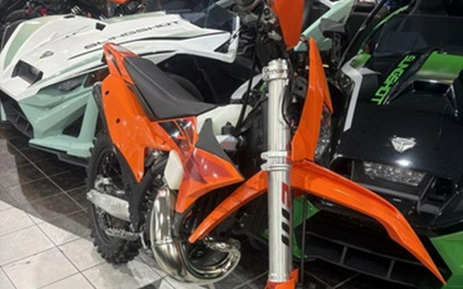 2027 KTM XC 150 W