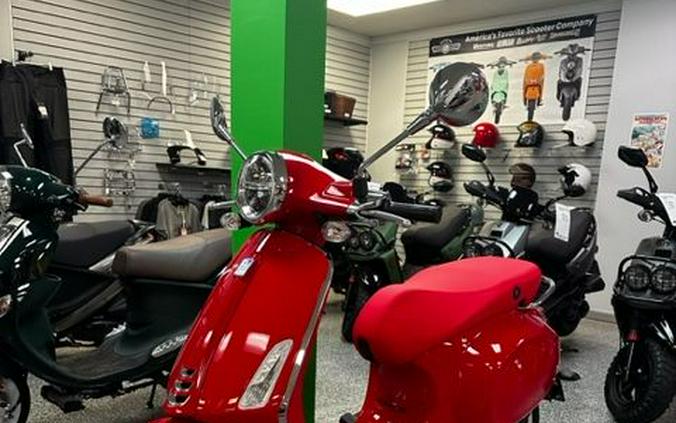 2023 Vespa Primavera 50 Red