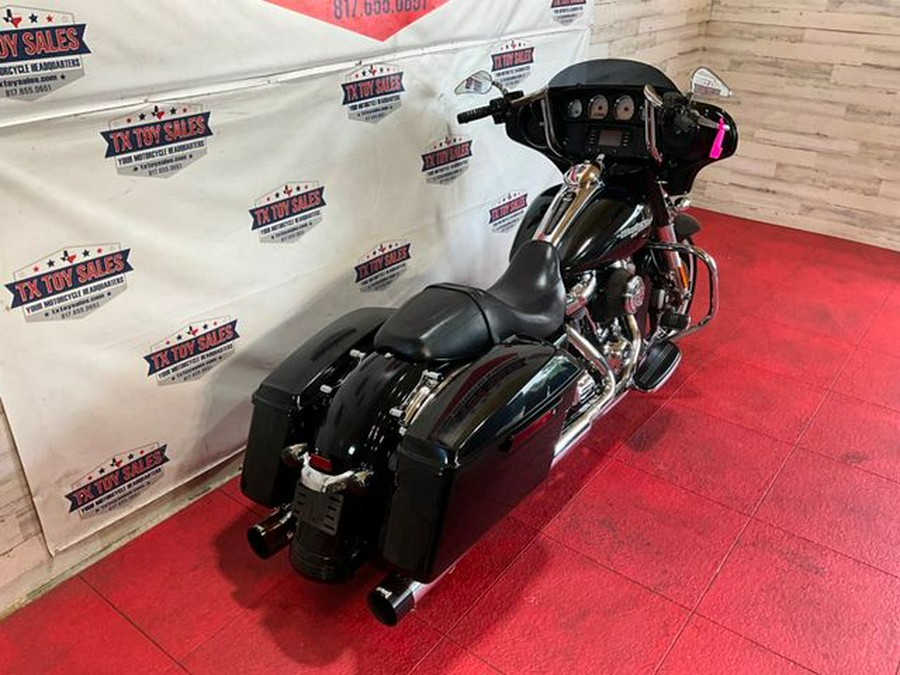 2019 Harley-Davidson Street Glide Base