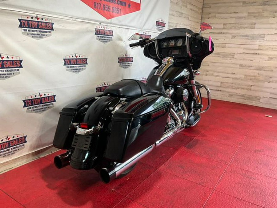 2019 Harley-Davidson Street Glide Base