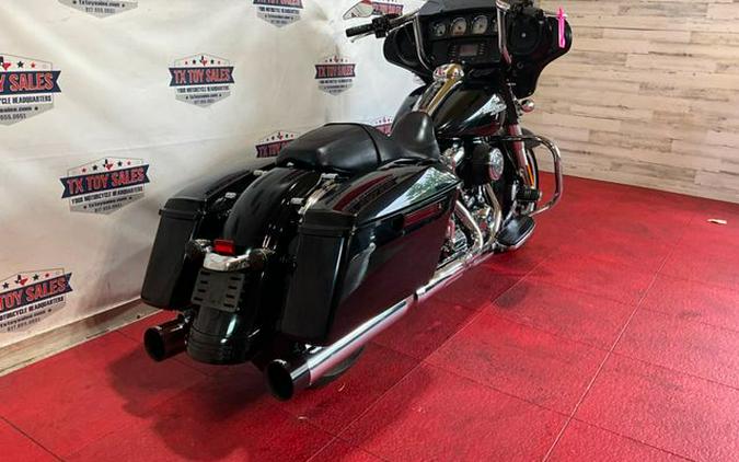 2019 Harley-Davidson Street Glide Base