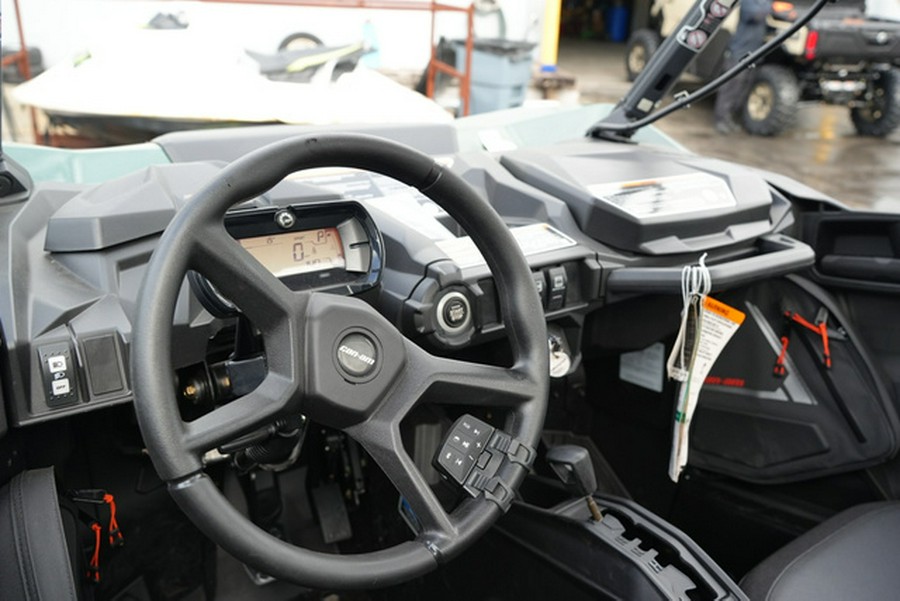 2023 Can-Am SSV COM DPS 700