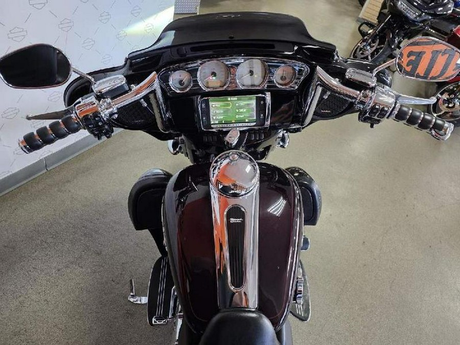 2014 Harley-Davidson® FLHXS - Street Glide® Special